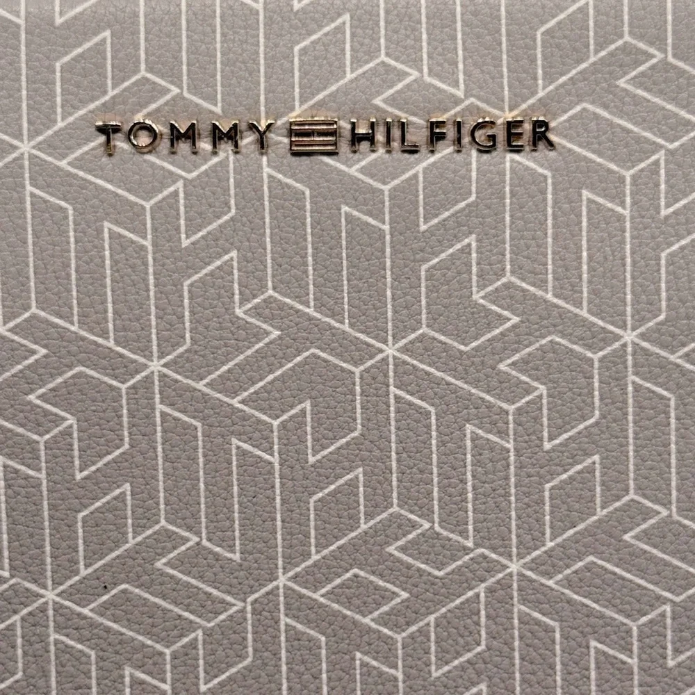 Tommy Hilfiger Crossbody adjustable strap taupe color NWT $108